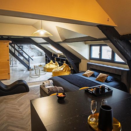 La Marble Room - Suite Balneo & Sauna อองเชร์ ภายนอก รูปภาพ